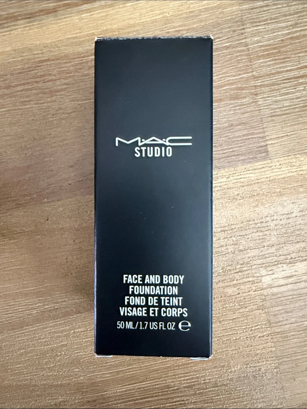 MAC Studio Face and Body Foundation N2 1.7 US FL OZ